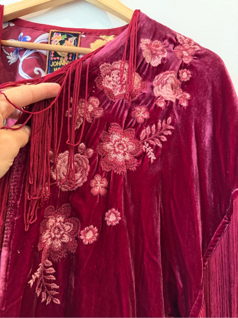 Johnny Was Celeste Velvet Shawl Boho Floral Maroon Size S NWT - Picture 5 of 8